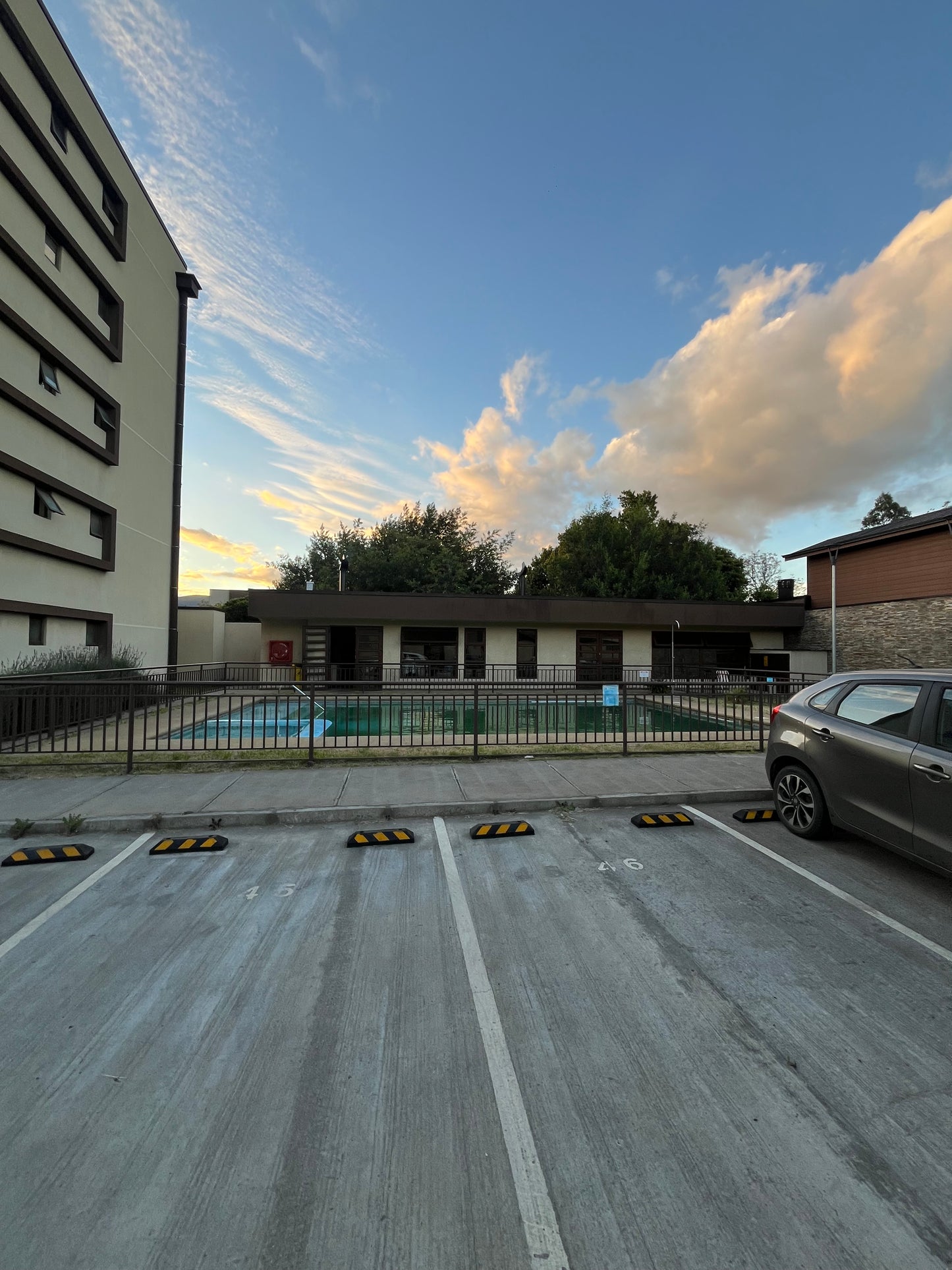 DEPARTAMENTO CON ESPECTACULAR VISTA – CONDOMINIO PARQUE URBANO