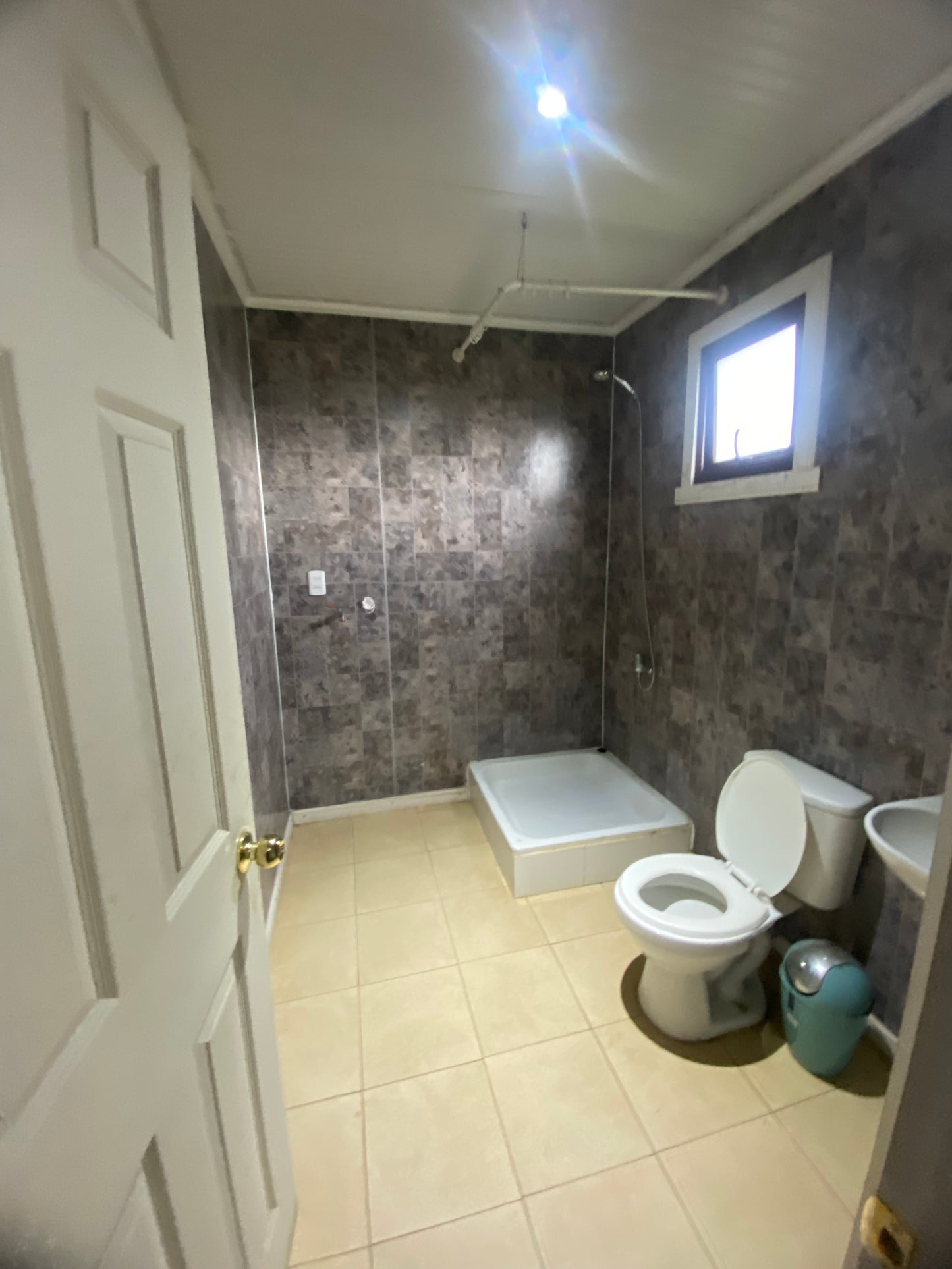 ARRIENDO DEPARTAMENTO INDEPENDIENTE – QUINTO SAN PEDRO