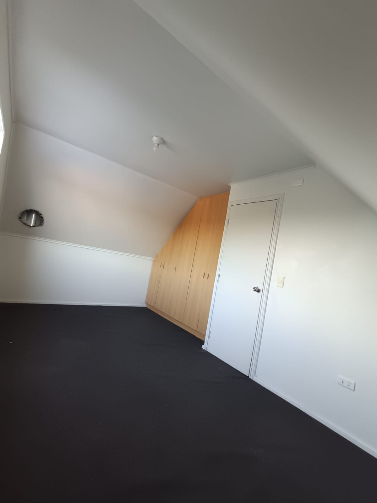 ARRIENDO INMUEBLE REMODELADO – VILLA AUSTRIA