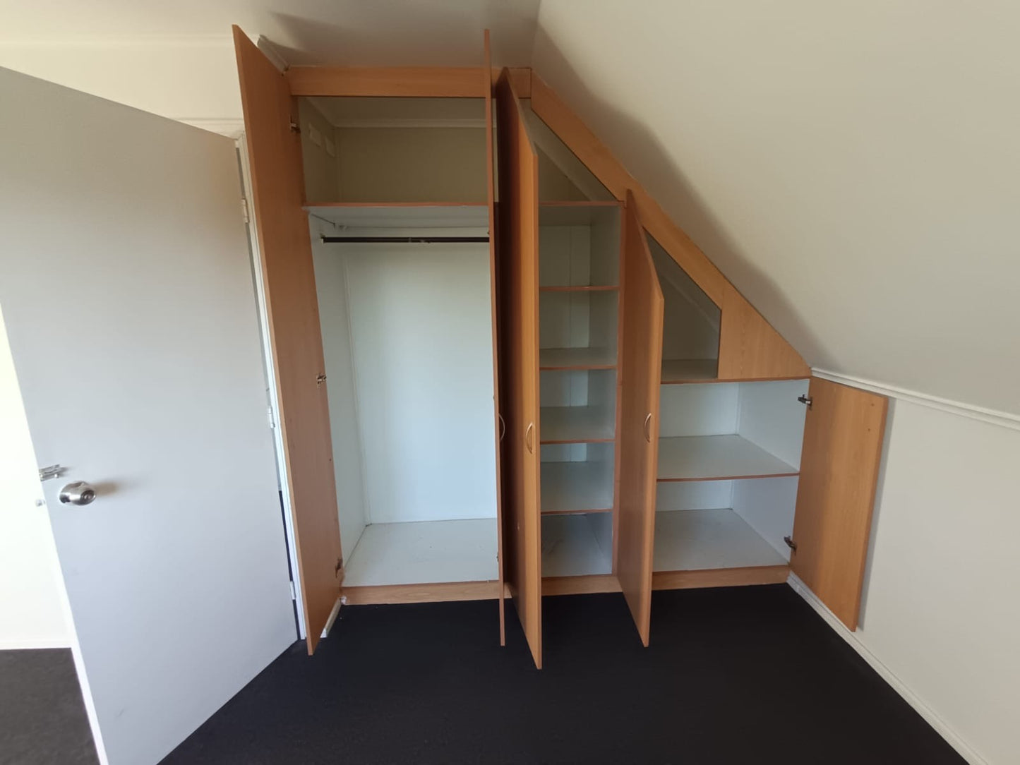 ARRIENDO INMUEBLE REMODELADO – VILLA AUSTRIA