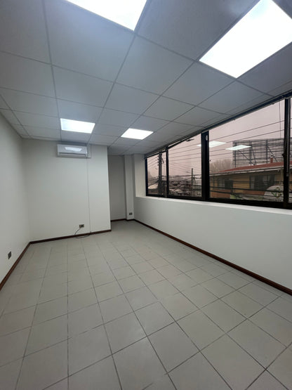 🔹 En arriendo dependencias comerciales en Edificio Araucarias – Calle Lautaro, Angol 🔹