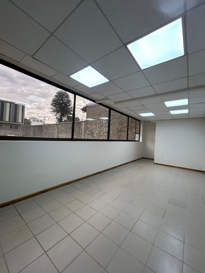 🔹 En arriendo dependencias comerciales en Edificio Araucarias – Calle Lautaro, Angol 🔹