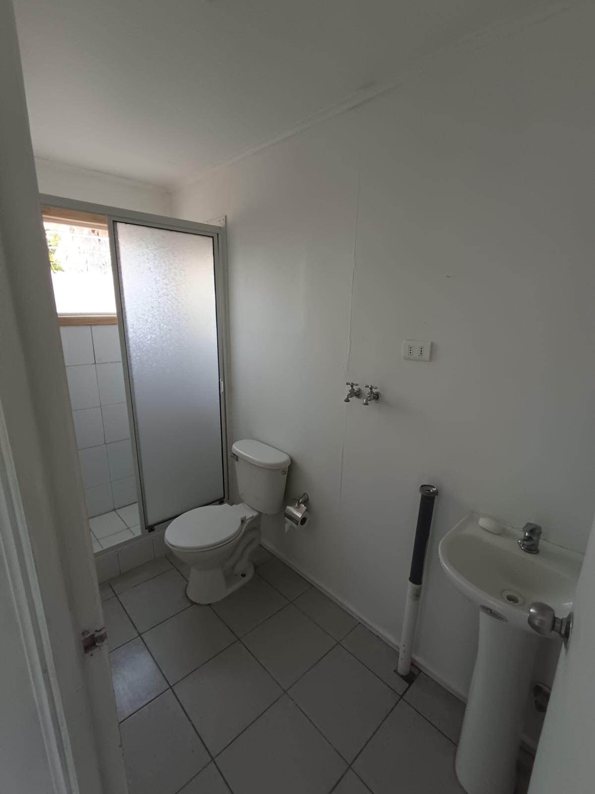 ARRIENDO INMUEBLE REMODELADO – VILLA AUSTRIA